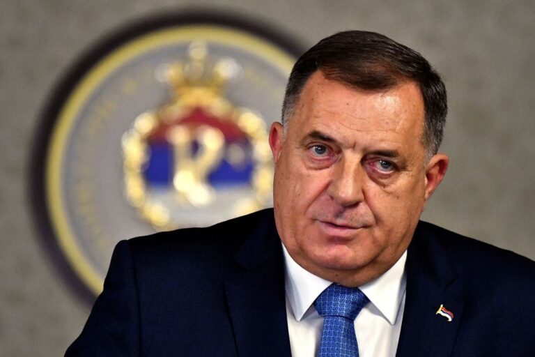 У Боснії видали міжнародний ордер на арешт Додіка