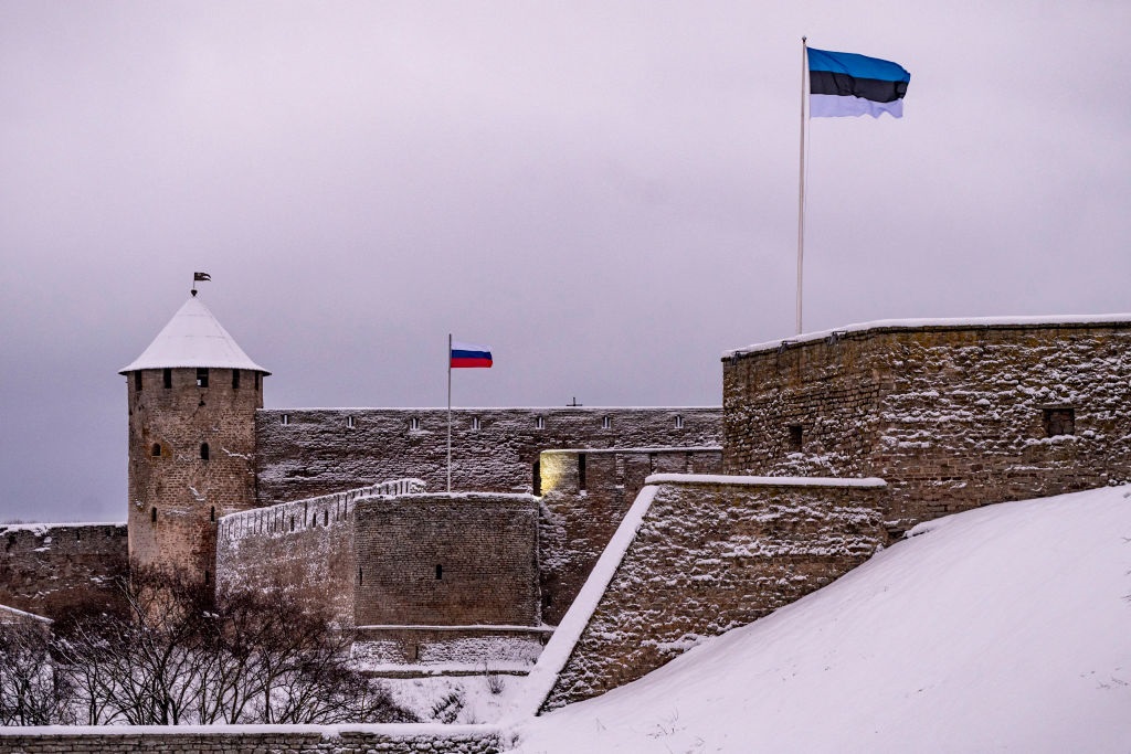 Новини світу - Естонія замінує кордон з Росією