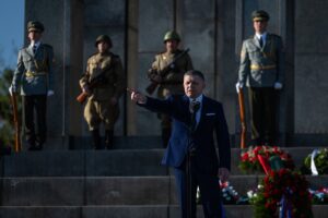 Новини світу - Фіцо розкритикував дипломатів ЄС та назвав їх "дітьми"