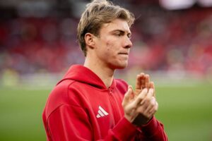 Новини спорту - Манчестер Юнайтед продасть ключового гравця
