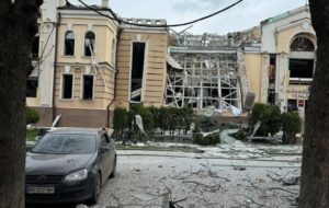 Новини України - Ракетний удар РФ по Сумах: фото і відео руйнувань