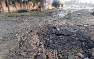 Новини України - Росіяни скинули КАБ на село на Харківщині: загинув чоловік