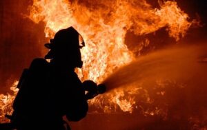 Новини України - Росіяни вдарили дроном по Запоріжжю, виникла пожежа на АЗС