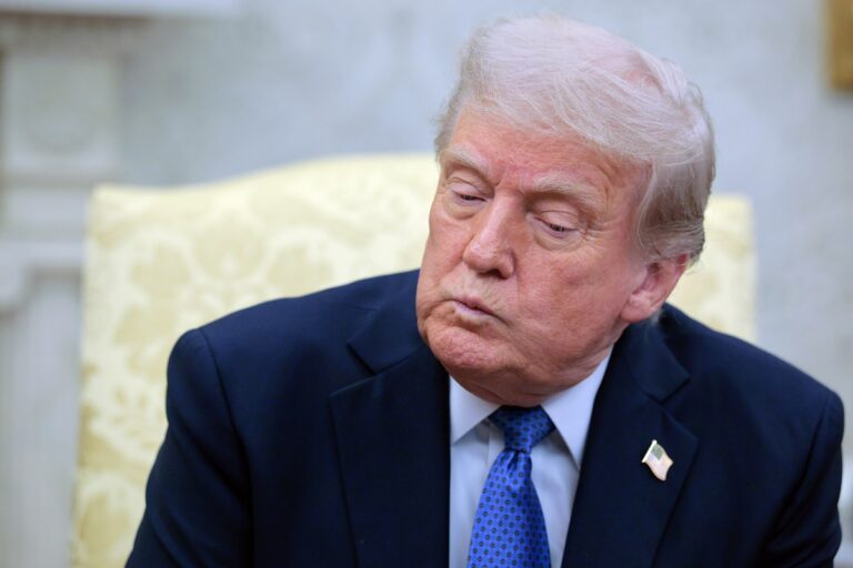 Трамп: Через повагу до мене Путін не буде захоплювати усю Україну