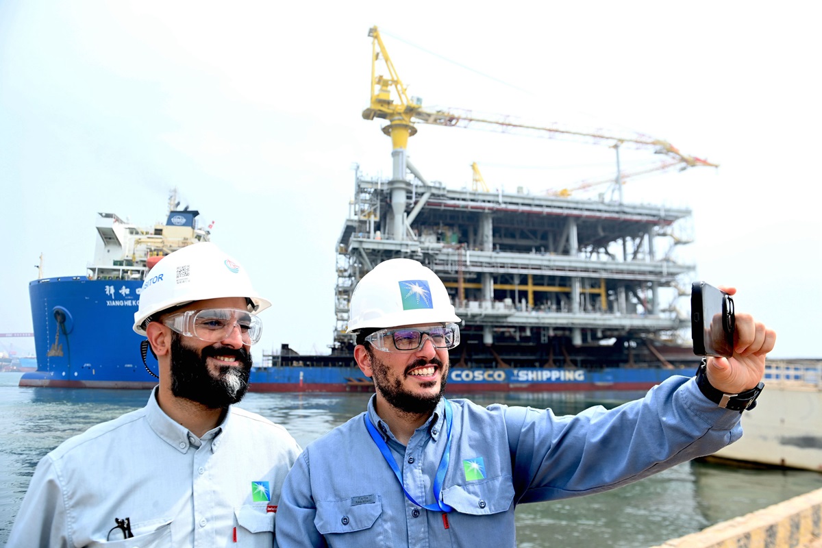 Новини бізнесу - У Саудівської Аравії відкрили нові родовища нафти і газу