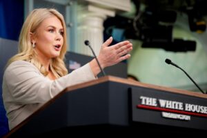 Новини бізнесу - У Трампа пояснили, чому Росія не в списку мит