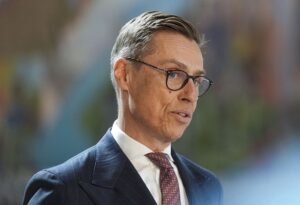 Новини політики - Перемир'я між Україною й РФ: президент Фінляндії заявив про "значні кроки"