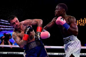 Новини спорту - Гітчінс нокаутував Камбососа у своєму першому захисті титулу