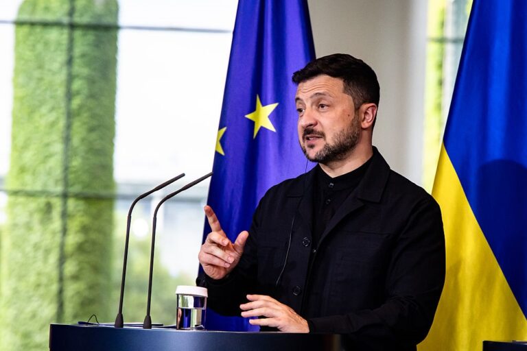 Російські навчання в Білорусі: Зеленський сказав, чого боїться Лукашенко