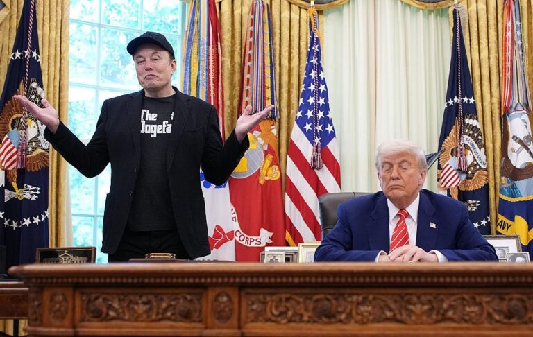 В США переглядають співпрацю зі SpaceX через конфлікт Трампа та Маска