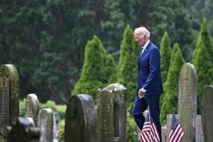 Новини світу - В США розслідують законність кількох помилувань Байдена
