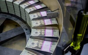 Новини України - Чому резерви України знову почали зростати