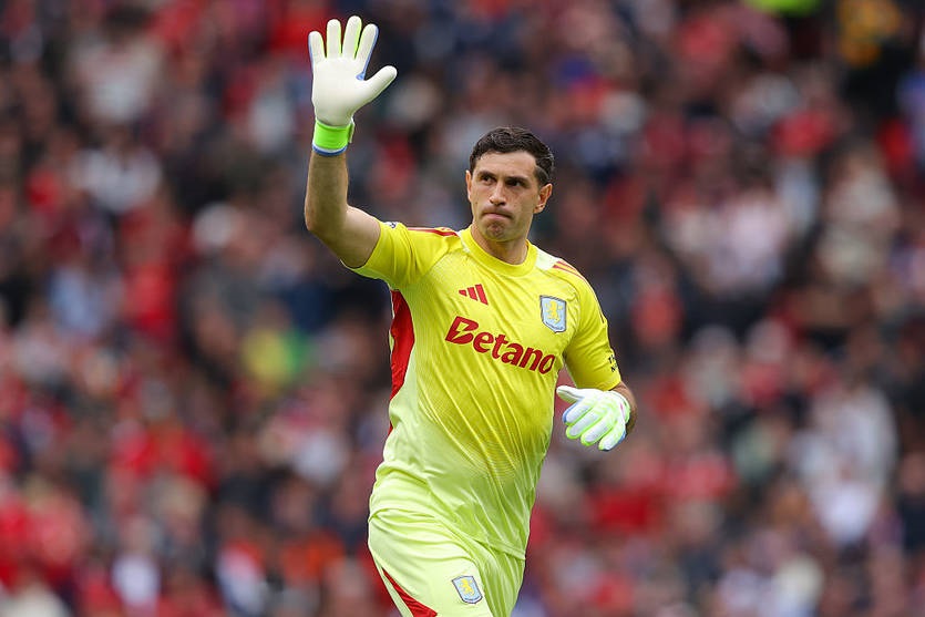 Новини спорту - Манчестер Юнайтед націлився на чемпіона світу