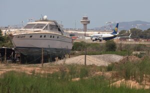 Новини України - Названо причину "пожежі" в літаку Ryanair на Майорці