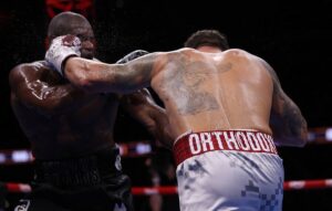 Новини спорту - Нокаутувальному удару Усика навчив тренер із підготовки