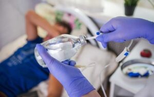 Новини України - Отруєння у львівському ресторані: у лікарні залишаються 76 людей