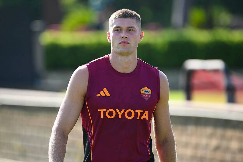 Новини спорту - Рома на свій перший спаринг вийде без травмованого Довбика