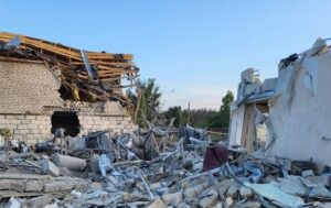 Новини України - Росіяни дронами атакували Ізюм: поранено двох людей