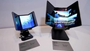 Новини бізнесу - Samsung випустить потрійний складаний смартфон до кінця року