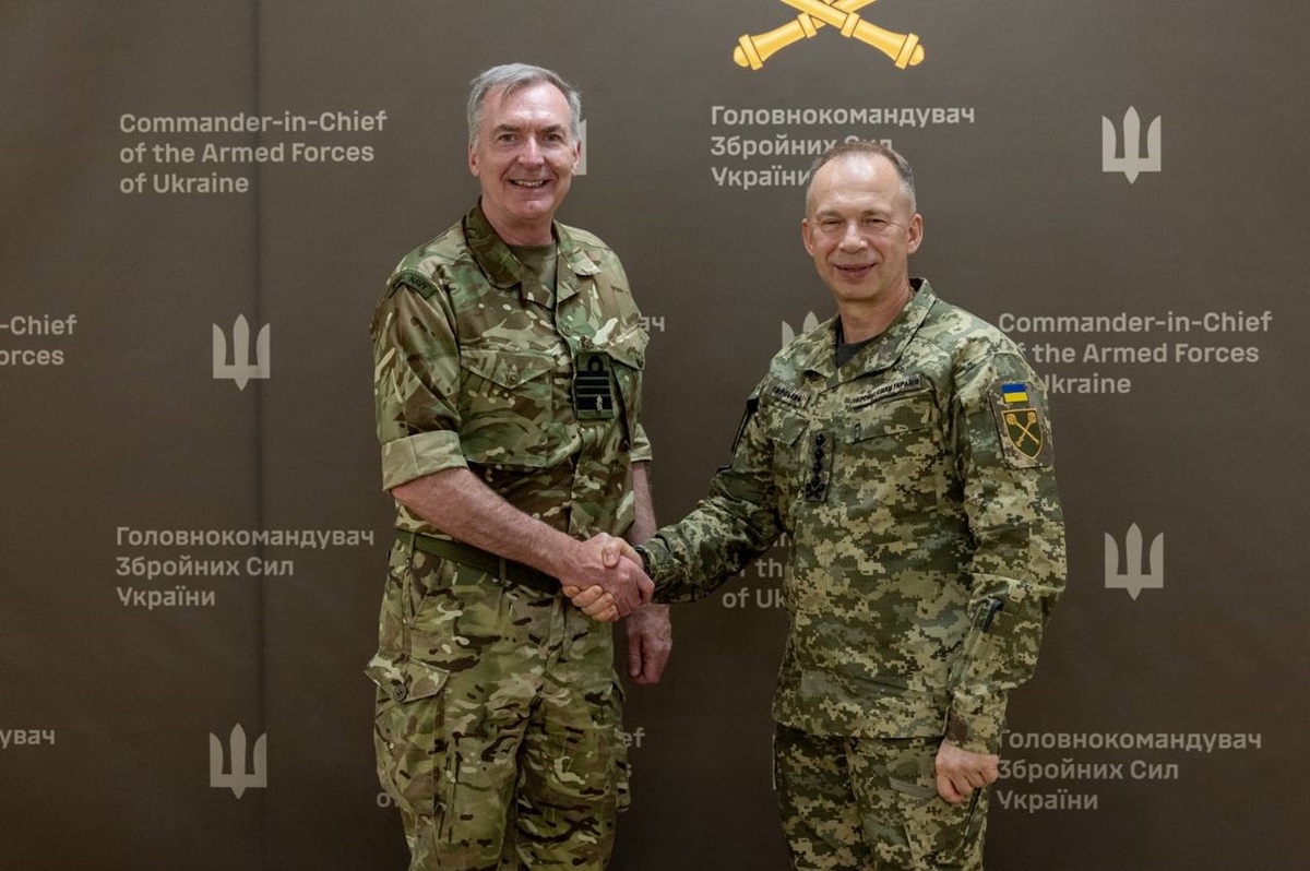 Новини України - Сирський зустрівся з начальником Штабу оборони Британії