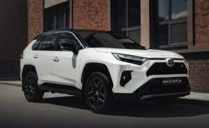 Авто новини - Toyota RAV4 став найпопулярнішим автомобілем у світі