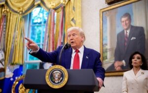 Новини світу - Трамп погрожував розбомбити Москву - ЗМІ