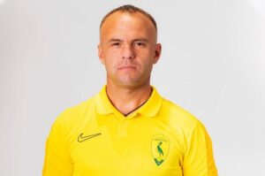 Новини спорту - Тренер, пов’язаний з УПЛ, відсторонений за спроби впливу на арбітрів