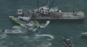 Новини світу - У Маямі баржа зіткнулася з човном, загинули двоє дітей