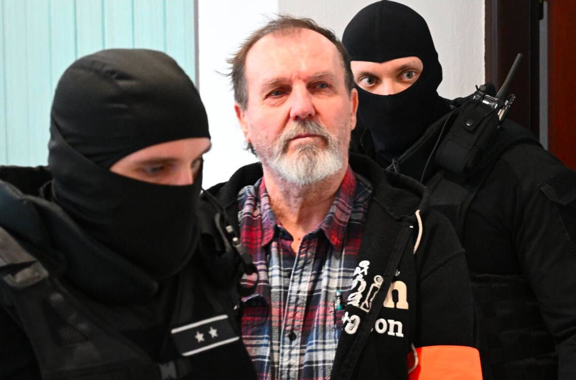 Новини світу - У Словаччині розпочався суд над стрільцем у Фіцо