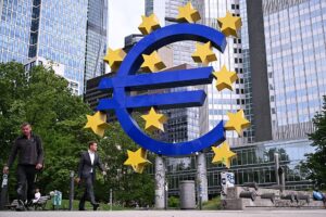 Новини бізнесу - Європарламент проголосував за вступ Болгарії до єврозони