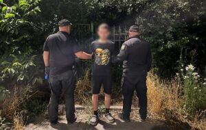 Новини України - Юнак зі Львова 13 разів намагався втекти за кордон