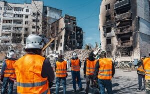 Новини України - "Армія відновлення": кому платять вдвічі більше, ніж мінімалка