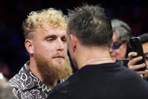 Новини спорту - Бій Усик - Пол: Богачук назвав ім'я переможця