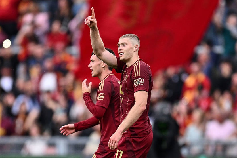 Новини спорту - До трансферної боротьби за Довбика долучилися Ньюкасл і Вільярреал