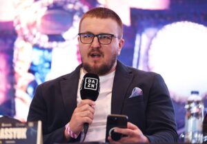 Новини спорту - Красюк озвучив можливі терміни проведення бою Усик - Ітаума