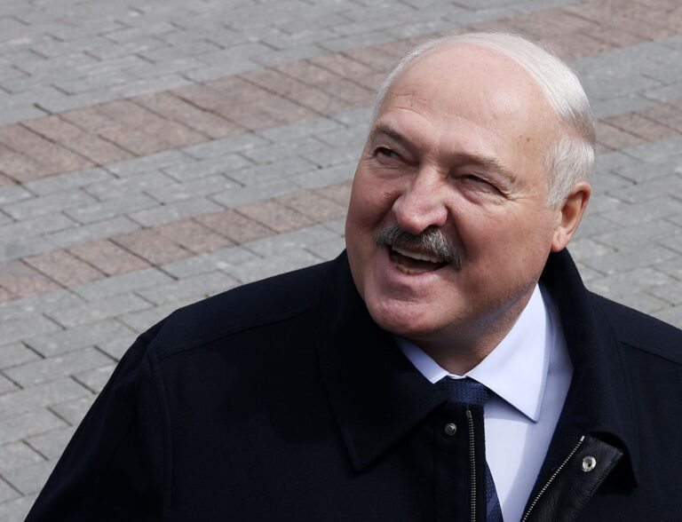 Лукашенко пропонує США за пом’якшення санкцій звільнити політв’язнів – ЗМІ