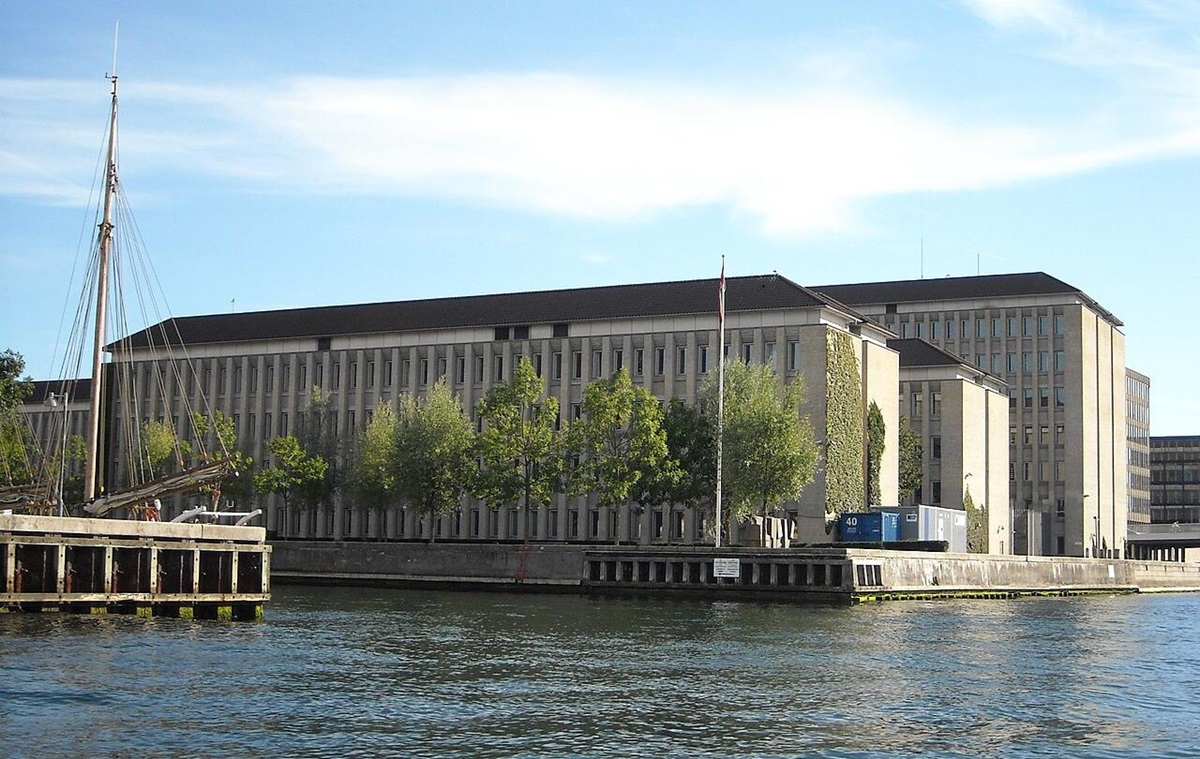 Новини світу - МЗС Данії викликало представника США через "секретну операцію" в Гренландії