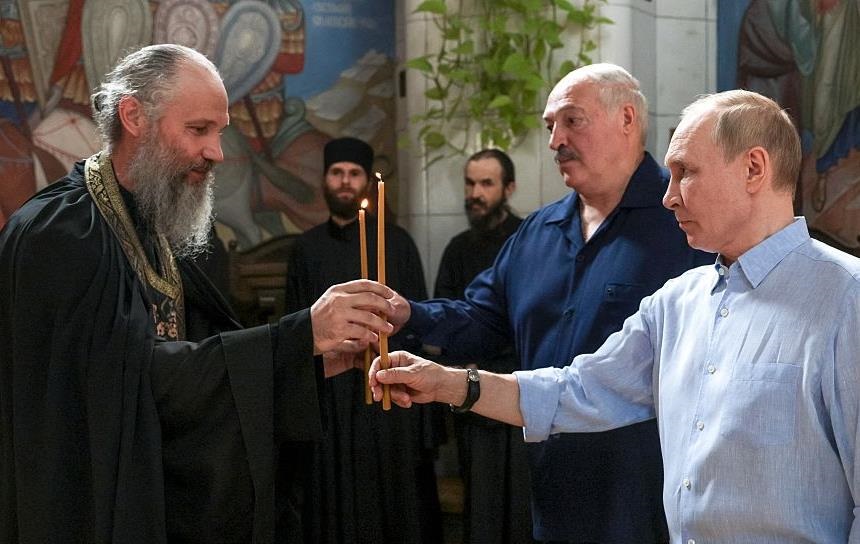 Новини України - Путін: РФ не захоплює, а повертає "своє" в Україні