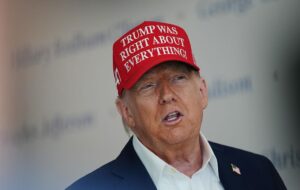 Новини України - Трамп пригрозив телеканалам NBC та ABC позбавленням ліцензій