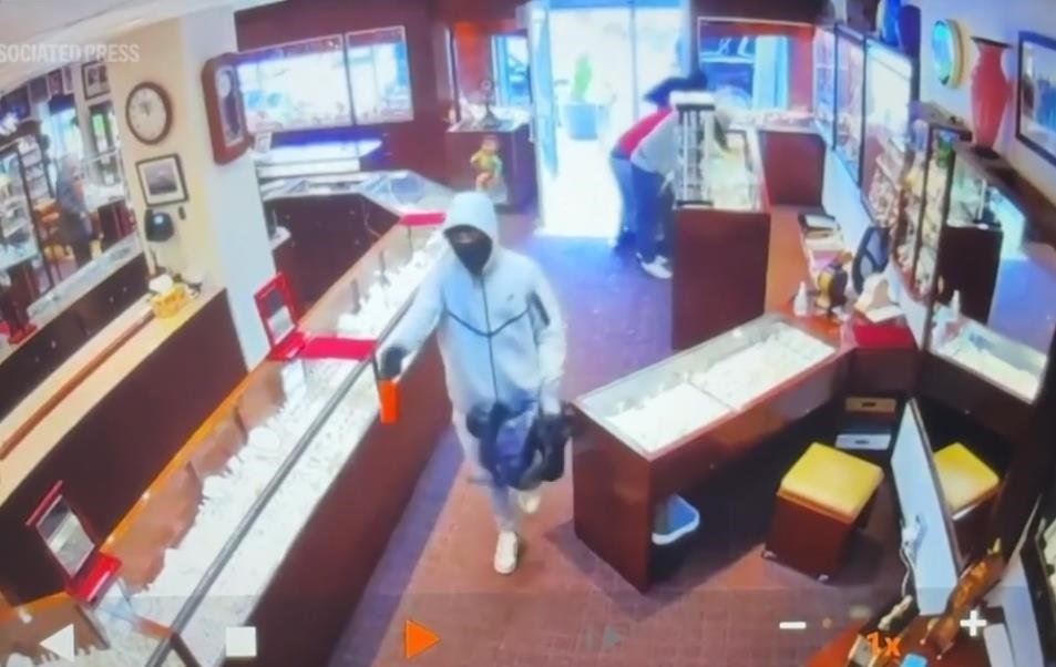 Новини світу - У Сіетлі пограбували ювелірний магазн на мільйони