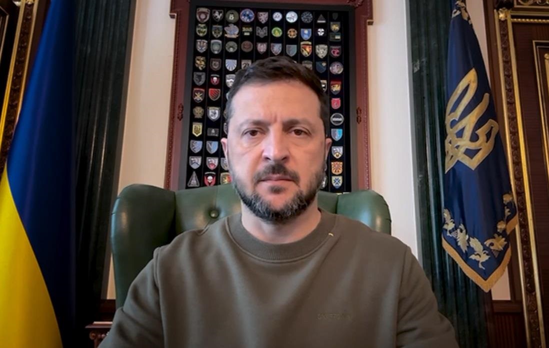 Новини України - Україна не буде дарувати свою землю - Зеленський