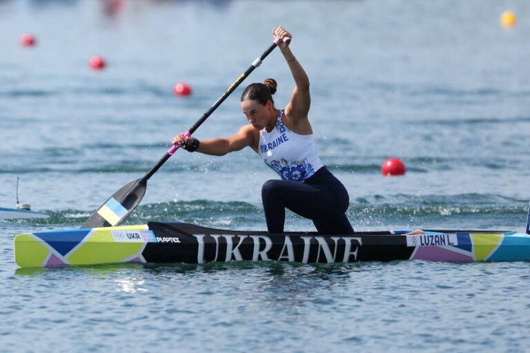 Українські веслувальниці стали чемпіонками світу