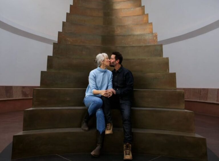 Александра Грант спростувала чутки про “таємне весілля” з Кіану Рівзом