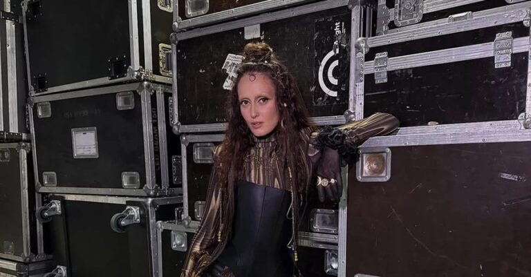 Alina Pash повернулася в Україну після двох років у США