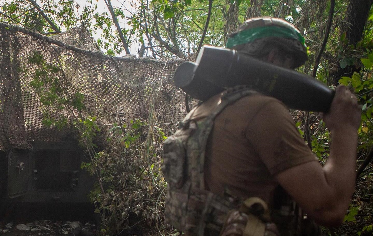 Новини України - Азов взяв у полон під Добропіллям майже 70 росіян