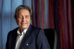 Новини культури - Батька Ілона Маска звинуватили у сексуальному насильстві