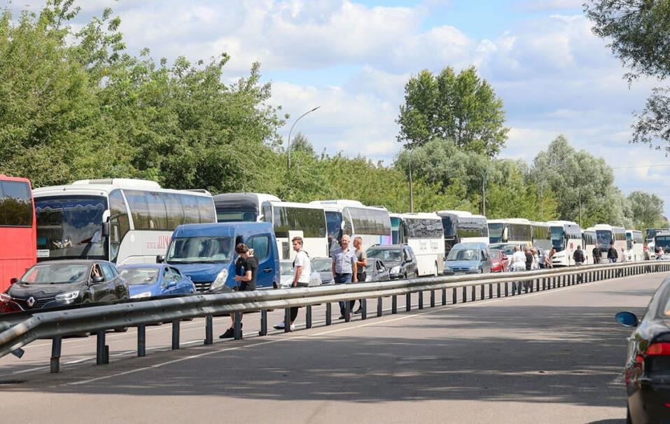 Новини світу - Білоруси масово побігли в Польшу на тлі закриття кордону