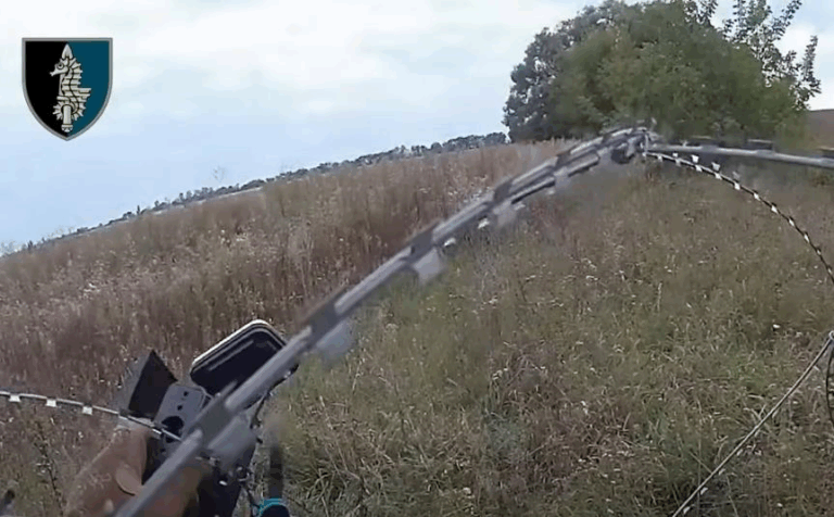 Бійці ССО і ГУР знищили у РФ трьох військових та захопили зброю