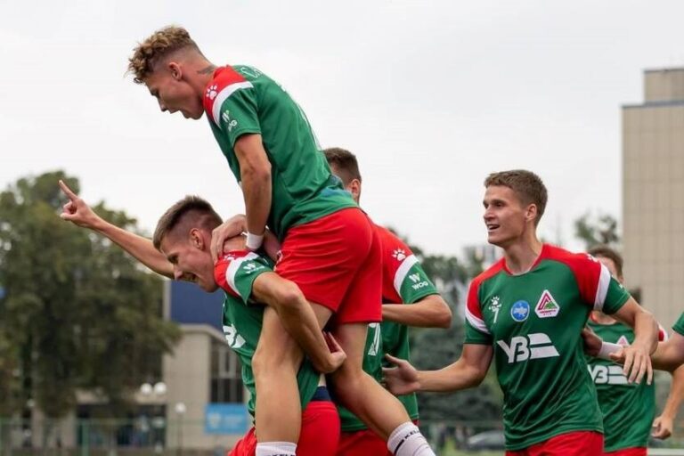 Команда Олега Шандрука не змогла обійти Локомотив у Кубку України