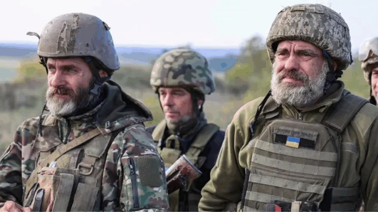 “Контракт 60+”: кого з пенсіонерів мобілізують і чи відправлять на передову